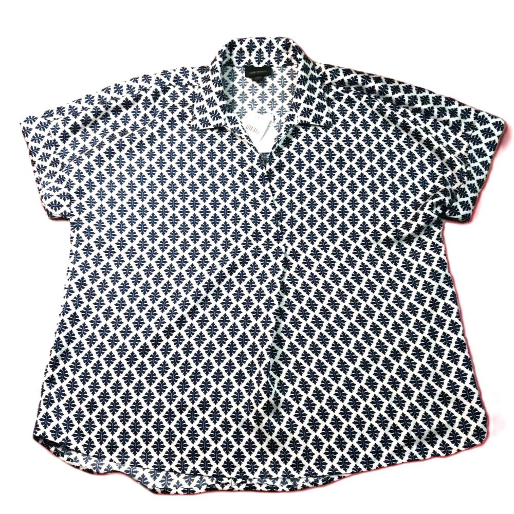 J.Jill Wearever Collection Petite S Blue White Geometric Top Back Button Detail